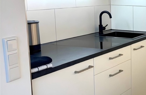Parsberg Apartment | Studio Apartment '1' with Wi-Fi