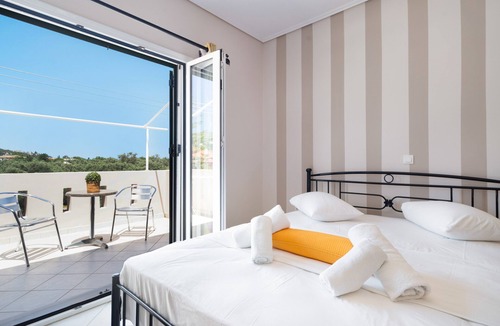 Kalligoni Apartment | Studio Apartment 'Alexandros 2 Guests B' with Mountain View, Wi-Fi and Air Conditioning