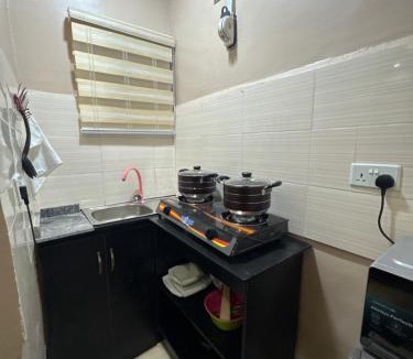 Somolu Bed & Breakfast | Studio Apartment-Ajose
