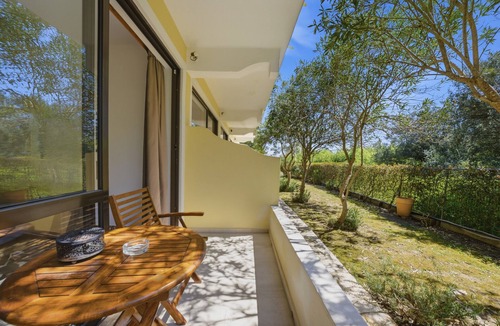 Melikia Apartment | Studio Apartment 'Alexandra Studio 8' with Private Balcony & Wi-Fi
