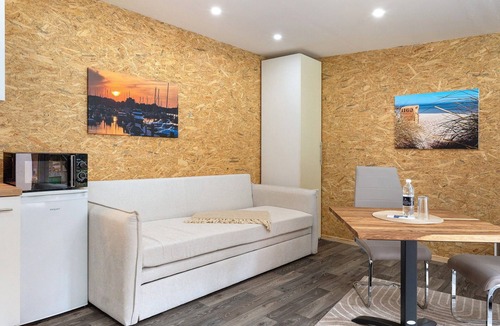 Wellingdorf Apartment | Studio Apartment 'Am Seefischmarkt' with Wi-Fi