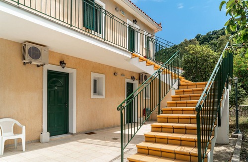 Kateleios Apartment | Studio Apartment "Anemona 2" with Shared Pool & Wi-Fi