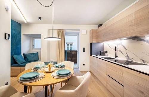 Brunico Apartment | Studio Apartment 'Avia Living Elisabeth' with Mountain View and Wi-Fi