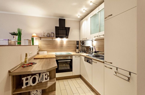 Westfeld Apartment | Studio Apartment "Bergidyll" with Mountain View, Shared Terrace & Wi-Fi