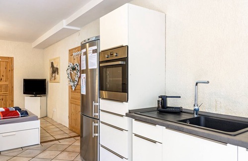Waldeck Apartment | Studio Apartment "Belroki Ranch" with Sauna, Terrace, and Garden