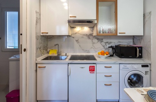 Castello Apartment | Studio Apartment "Casa Loredana" with Private Terrace & Wi-Fi