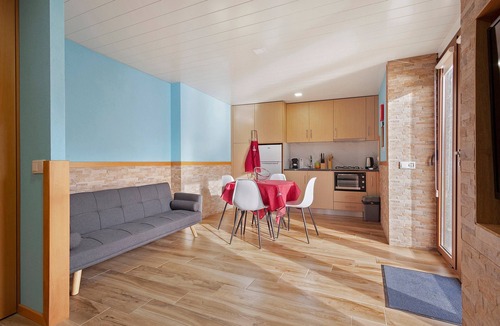 Cabril Apartment | Studio Apartment 'Casa Miradouro Fafião' with Mountain View, Private Pool and Wi-Fi