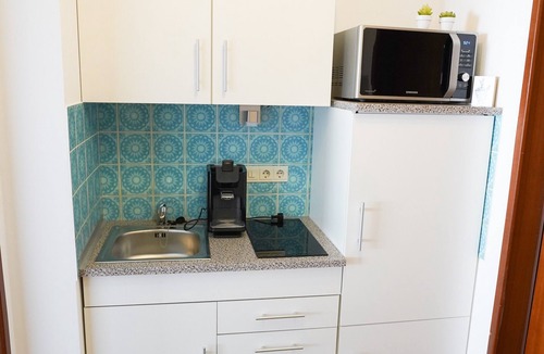 Penzberg Apartment | Studio Apartment 'Central and Nature Nearby' with Mountain View, Balcony and Wi-Fi