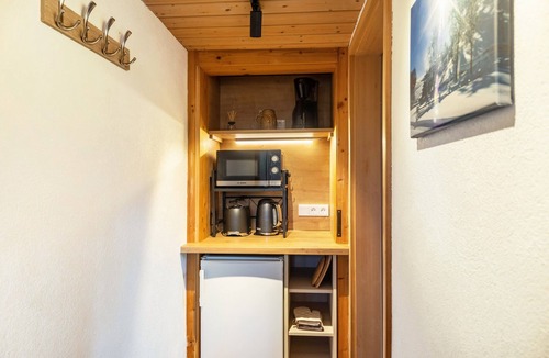 Bad Bayersoien Apartment | Studio Apartment with Shared Terrace and Wi-Fi