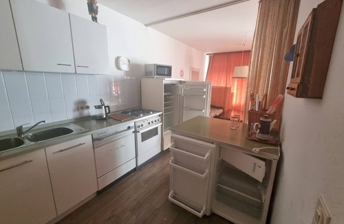 Bad Herrenalb Apartment | Studio Apartment for Contractors with Mountain View, Shared Pool and Wi-Fi