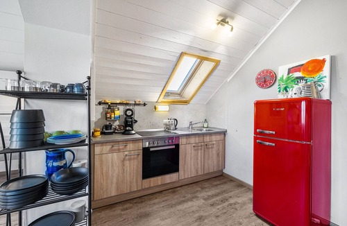 Benediktbeuern Apartment | Studio Apartment 'Zauberhafte Wohnung Direkt Am Bach' with Mountain View and Wi-Fi
