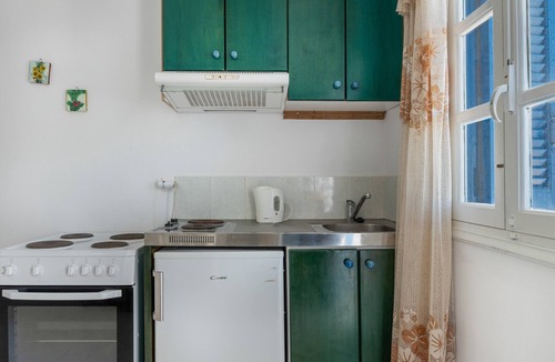 Diafani Apartment | Studio Apartment 'Double No 1' with Sea View, Wi-Fi, and Air Conditioning