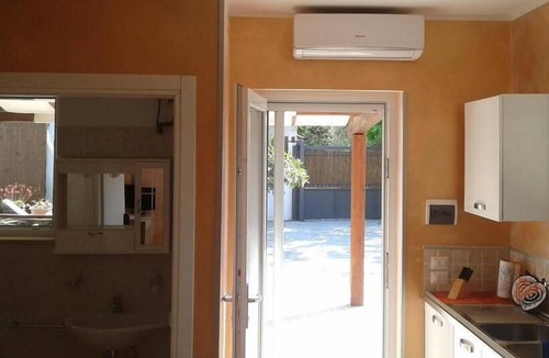 Agropoli Apartment | Studio-Apartment-Ensuite with Shower-Garden view-Arancio