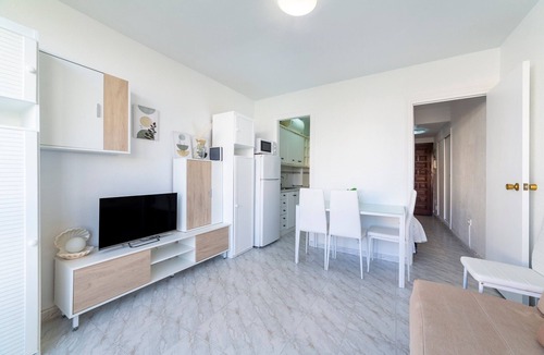Almerimar Apartment | Studio Apartment 'Estudio Almerimar' with Sea Views, Wi-Fi and Air Conditioning