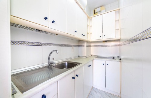 Almerimar Apartment | Studio Apartment 'Estudio Almerimar' with Sea Views, Wi-Fi and Air Conditioning