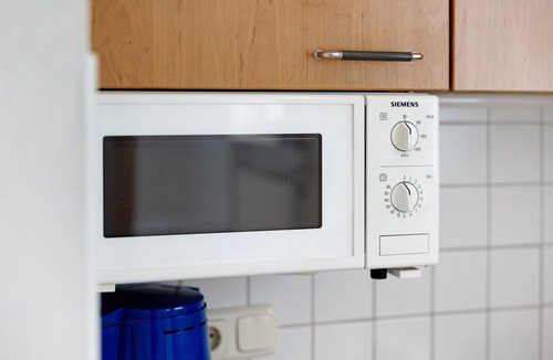 Oberaudorf Apartment | Studio Apartment 'Fewo Brünnstein- Nr 42: Pool, Sauna, Mountain View, Garden, Wi-Fi