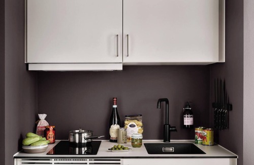 Sydhavnen Apartment | Studio Apartment for 2 with Balcony