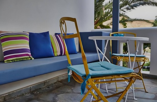 Gavrio Apartment | Studio Apartment 'Irene 6 Deluxe Double 4' with Sea View, Wi-Fi and Air Conditioning