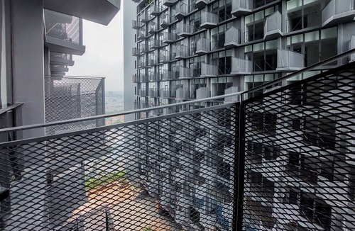 Pagedangan Apartment | Studio Apartment With Sofa At Carstensz Residence