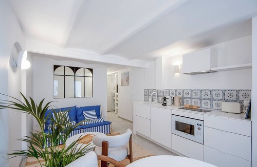 Saint-Lambert Apartment | Studio apartment in Endoume, close to the sea!
