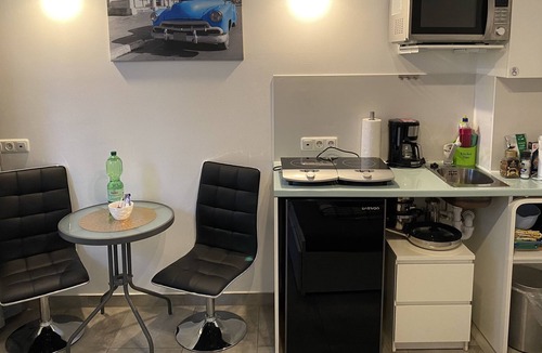 Wilhelmstadt Apartment | Studio apartment in green Spandau