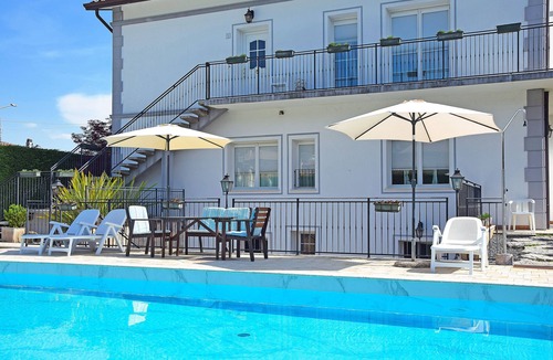 Conegliano Villa | Studio apartment in elegant villa with private pool in Prosecco hills