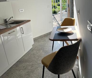 Predjama Apartment | Studio apartment in nature with sauna
