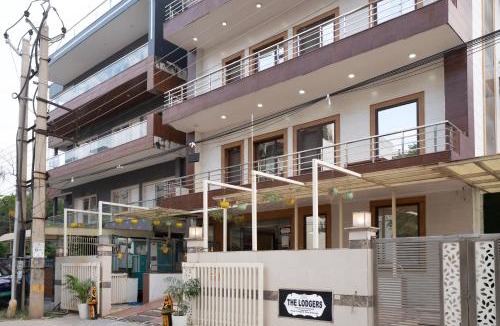 Gurugram Apartment | Studio Apartment in Sector 38, Medanta Medicity
