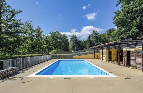 Klingenthal Apartment | Studio apartment in the heart of nature with shared swimming pool and playgrounds