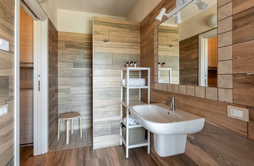 Illasi Apartment | Studio apartment