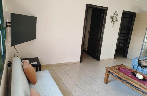 Mytilene Apartment | studio apartment KAMARES