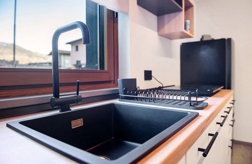 Chatillon Apartment | Studio Apartment 'La Pièce de Leo' in Chatillon