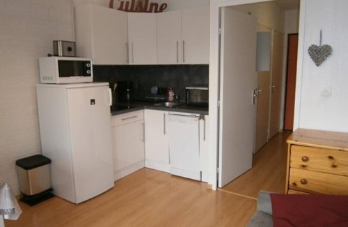La Joue du Loup Apartment | Studio Apartment "Les Fontettes 2" near Slopes with Balcony & Shared Pool