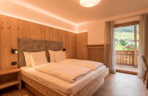 Santa Cristina Val Gardena Apartment | Studio Apartment "Mirko" with Balcony, Mountain View, Garden & Wi-Fi