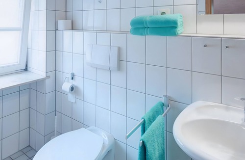 Gerabronn Apartment | Studio Apartment 'Mohn' with Shared Terrace, Shared Garden and Wi-Fi