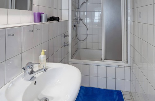 Gerabronn Apartment | Studio Apartment 'Mohn' with Shared Terrace, Shared Garden and Wi-Fi