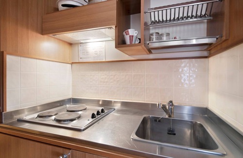 Moneglia Apartment | Studio Apartment Moneglia 35 near the beach with shared pool and Wi-Fi