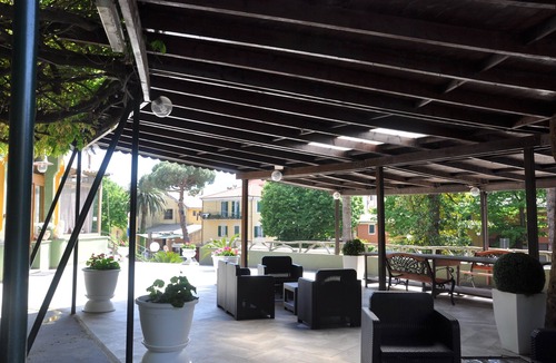 Moneglia Apartment | Studio Apartment Moneglia 34 near the Beach with Shared Pool and Wi-Fi