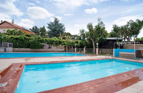 Piamboschi Apartment | Studio Apartment "Monolocale Con Soppalco 43" with Shared Pool, Private Terrace & Wi-Fi