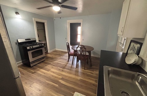 Bellevue Apartment | Studio Apartment Near Downtown & Draft – Free Parking