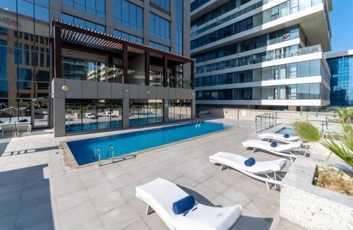 Al Mankhool Apartment | Studio Apartment Near Sharaf Dg Metro By E R