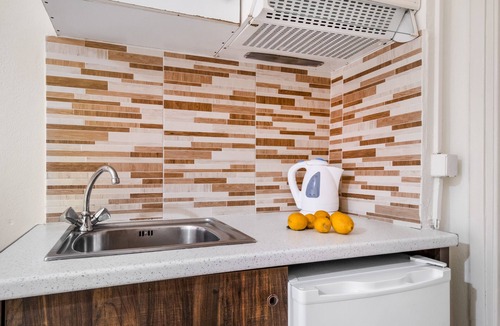 Nikiana Apartment | Studio Apartment "Nikiana Club - Studio 1" with Mountain View & Wi-Fi
