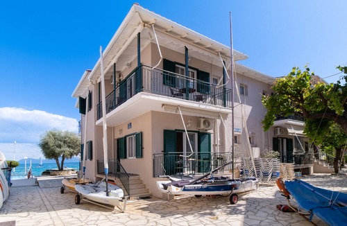 Nikiana Apartment | Studio Apartment "Nikiana Club - Studio 1" with Mountain View & Wi-Fi