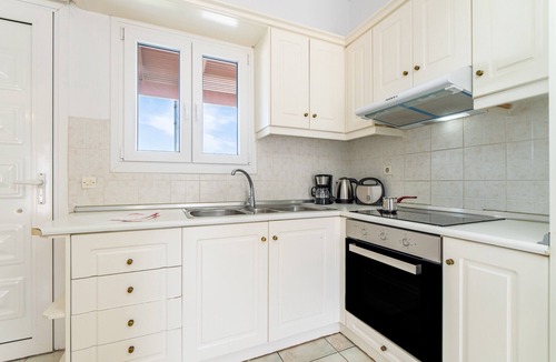 Acharavi Apartment | Studio Apartment 'Olivea 3' with Sea View, Wi-Fi and Air Conditioning