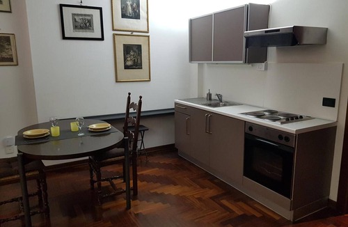 Cremona Apartment | Studio Apartment 'Otelia' with Wi-Fi and Air Conditioning