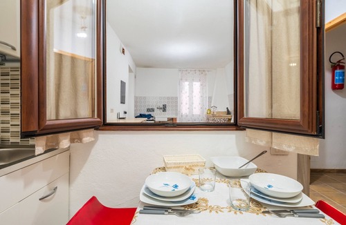 Jerzu Apartment | Studio Apartment 'Peter's Home' with Wi-Fi and Air Conditioning