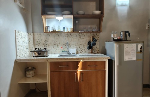 Puerto Galera Apartment | studio apartment with ocean views and swimming pool .