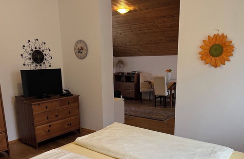 Munchen District Apartment | Studio Apartment Planegg 45sqm