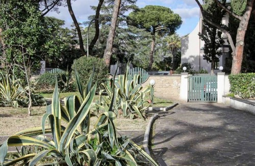 Zona XXVIII Tor de' Cenci Apartment | Studio apartment Rome Mostacciano