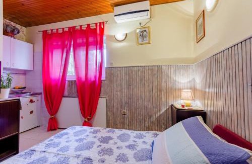 Split House | Studio Apartment Silvana ST
